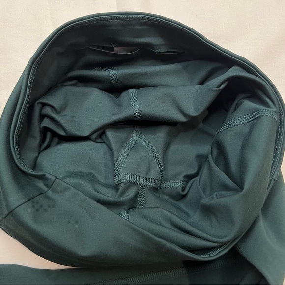 Girlfriend Collective Compressive Flare Leggings in Moss Green Size S - Picture 8 of 13